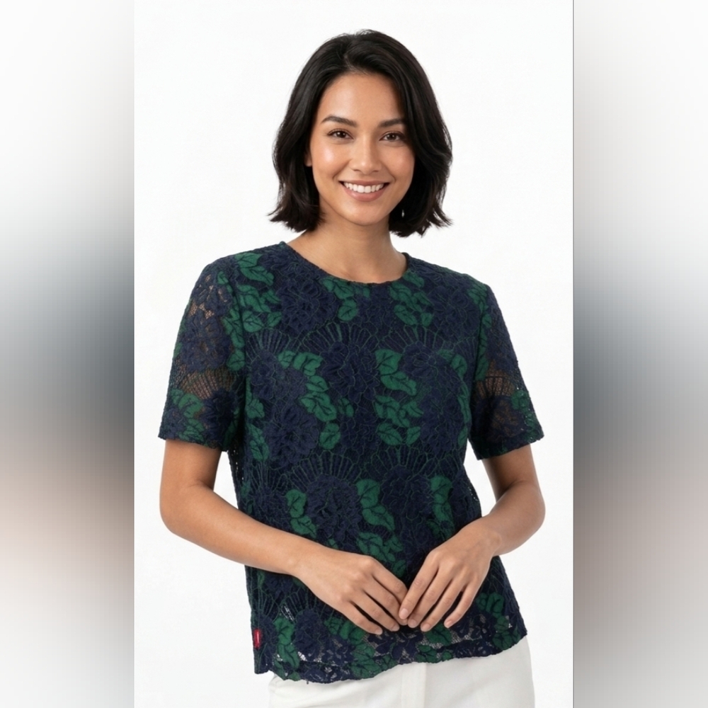 Ted Baker London Thalia Floral Lace Top. Ted Baker London Size 4/ US L